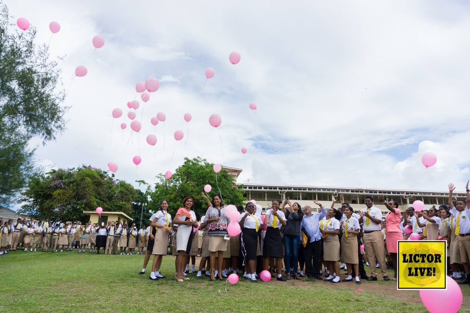 <strong>Up and Away!</strong><br>The pink helium balloons are released to show solidarity with all cancer patients and survivors during the annual Breast Cancer Awareness Ceremony hosted by the Queen’s College Interact Club.<br>Photo: <em>Lictor Live!</em> Up and Away!