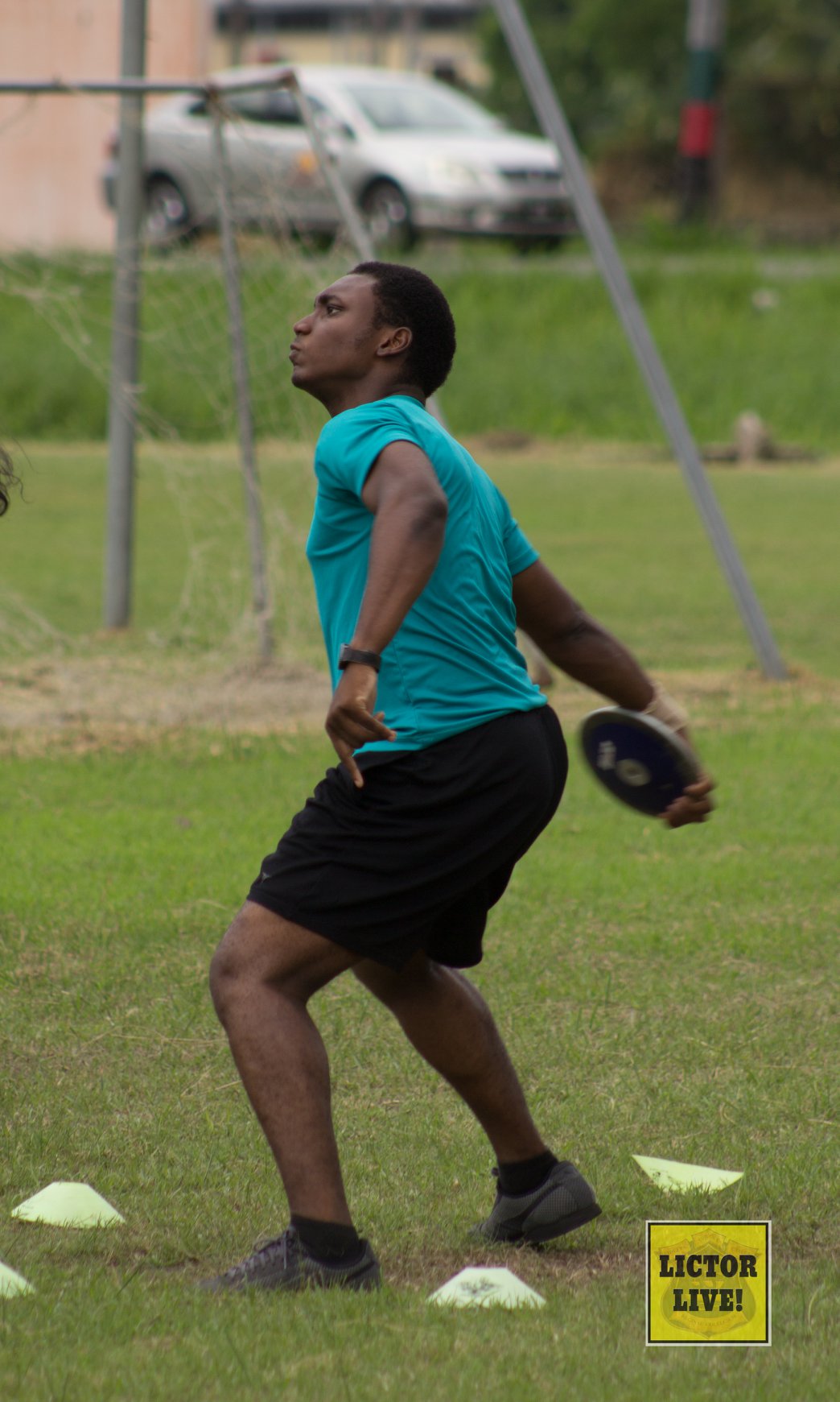 <strong></strong><br>The House Captain of Durban House (2018-2019) leading by example in the Discus Field Event. This exertion was emulated by the other house members as “D” House went on to become the overall winners of the Field Events. <br>Photo: <em>Lictor Live!</em>